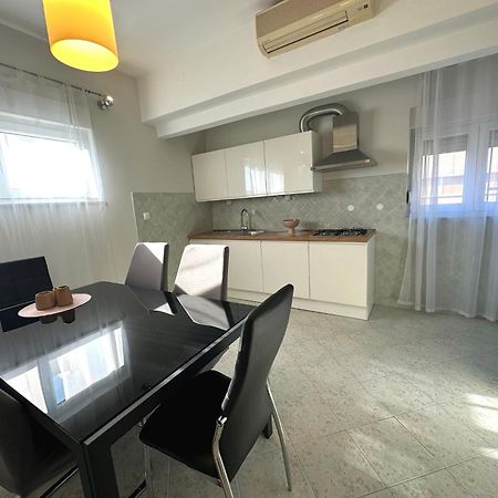 Spacious 3Bdr App In Center "Sunny Bayside" Zadar Bagian luar foto