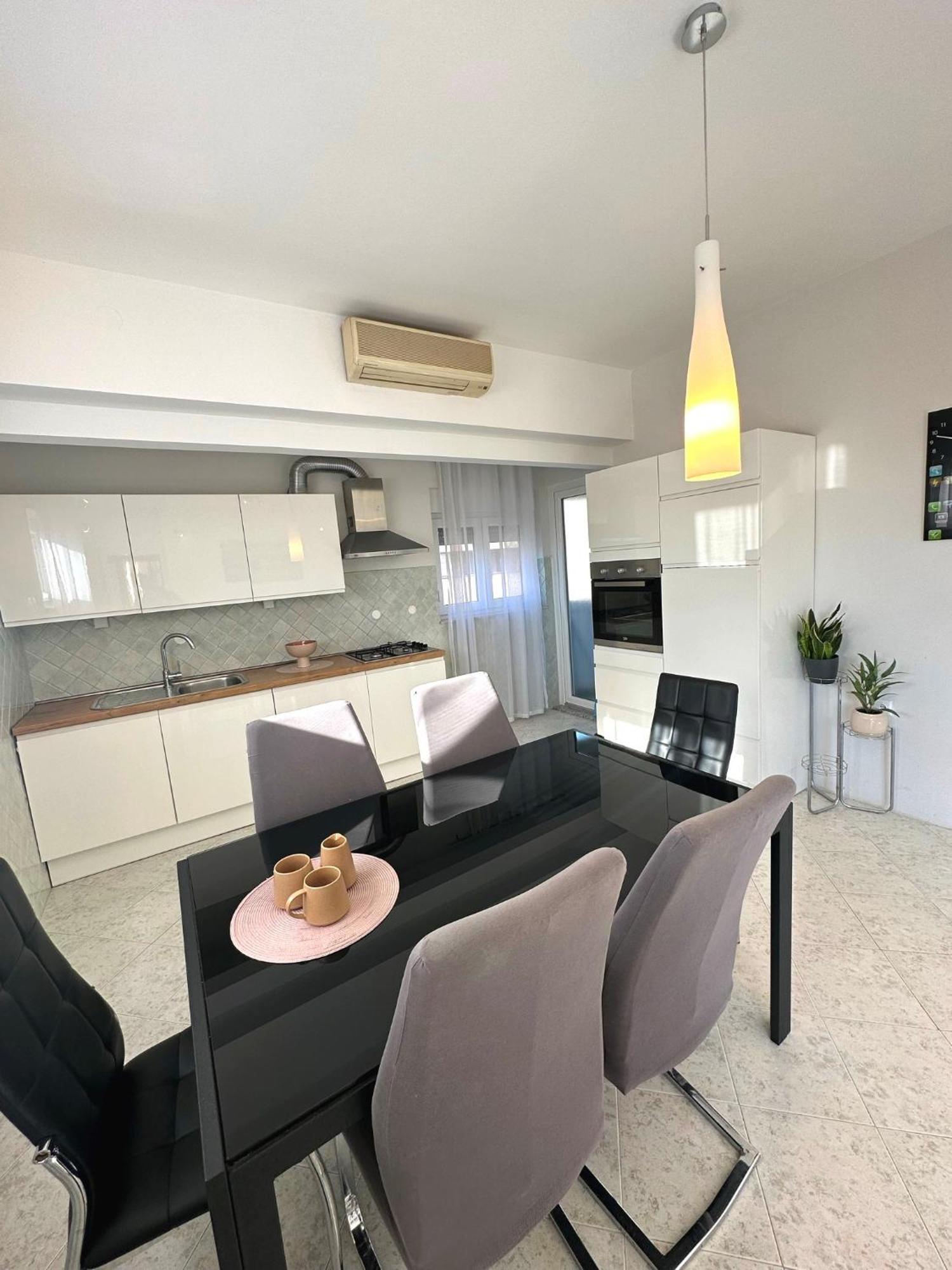 Spacious 3Bdr App In Center "Sunny Bayside" Zadar Bagian luar foto